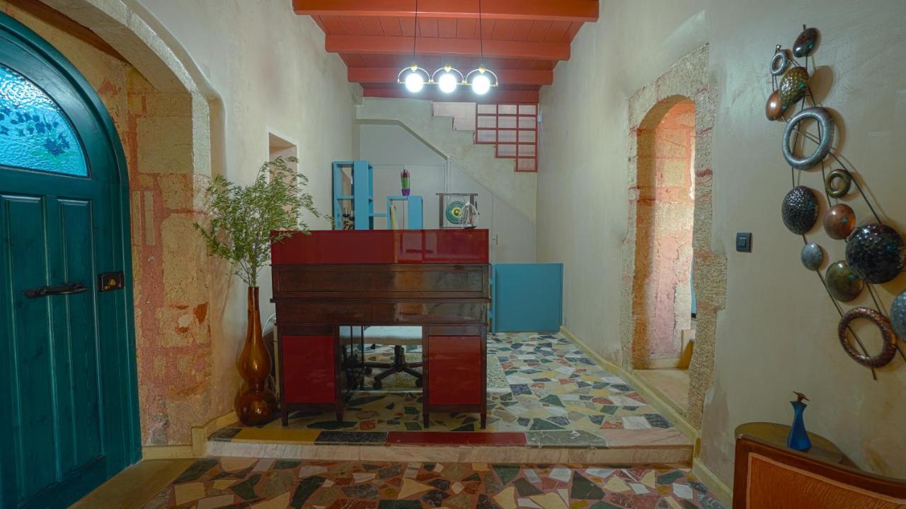 Youth Of Dope Supreme Hostel Khordhákion Buitenkant foto